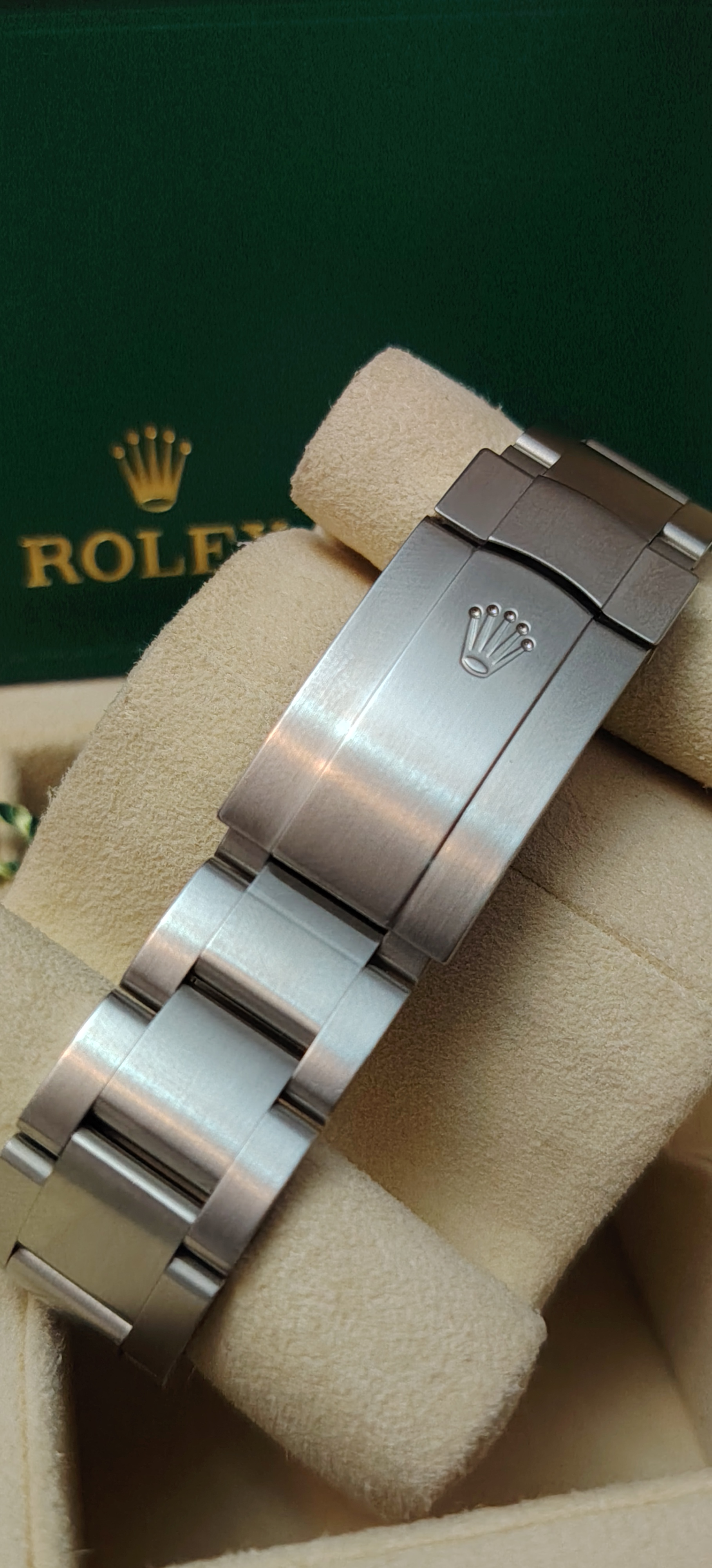 Rolex Oyster Perpetual 36 in excellent condition. view 7