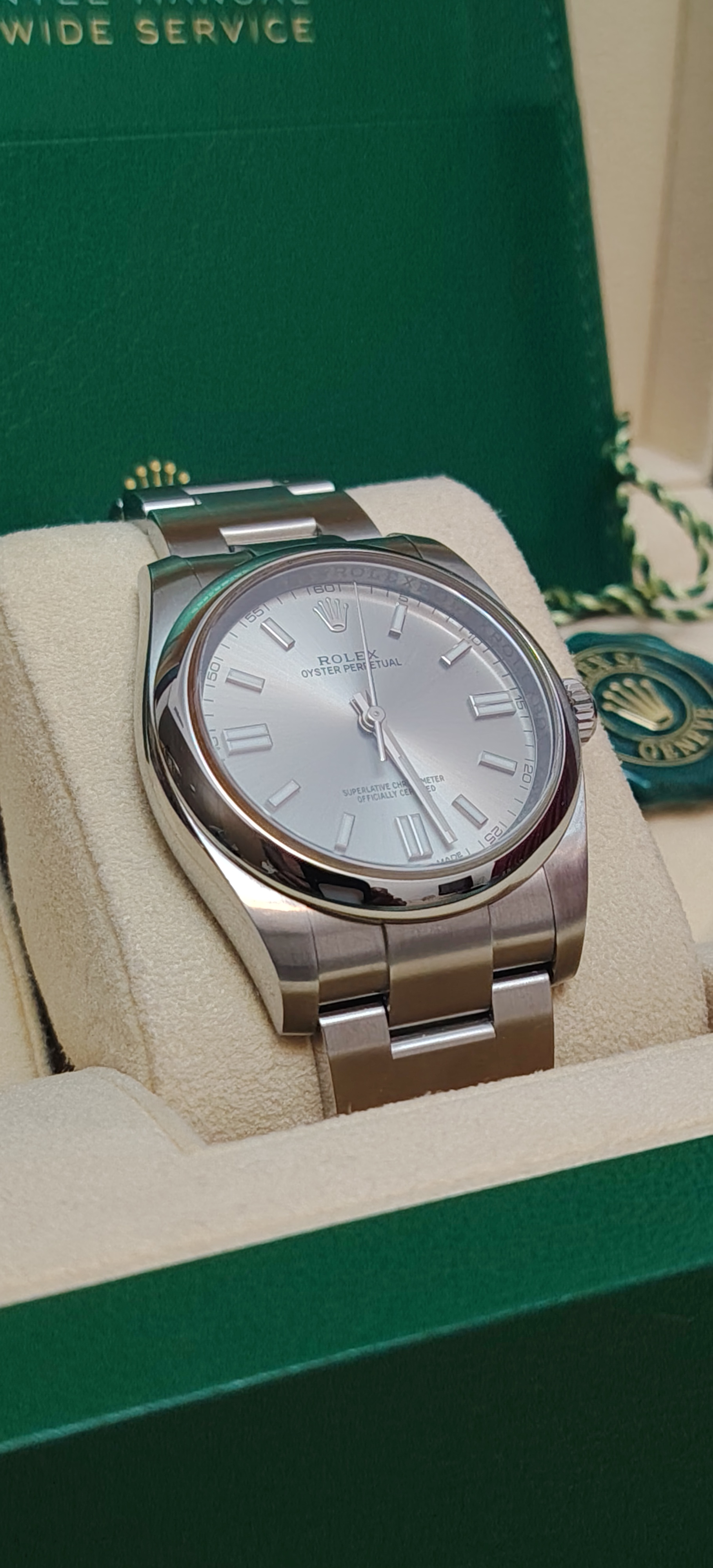 Rolex Oyster Perpetual 36 in excellent condition. view 3